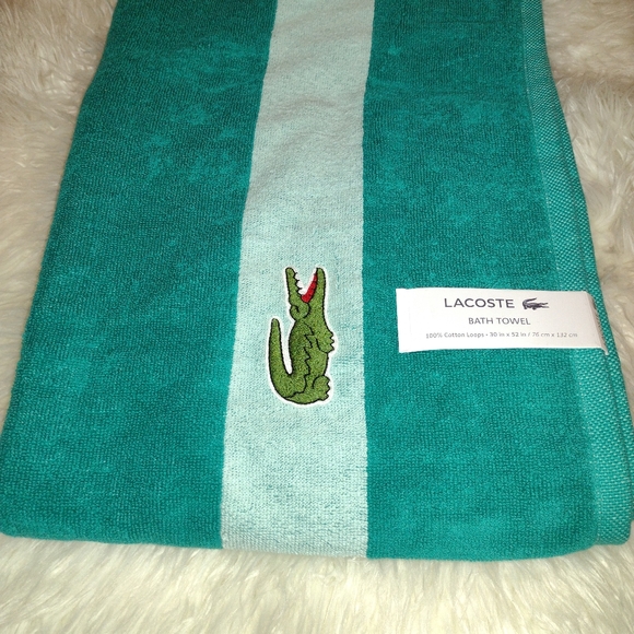 Lacoste Bath Towel. - Picture 1 of 2